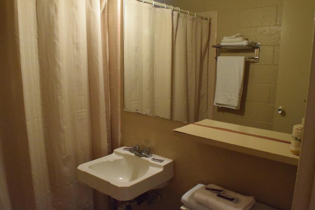 אודסה Imperial Motel חדר תמונה